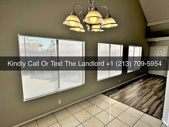 3rd image of 2202 W Beaubien Dr