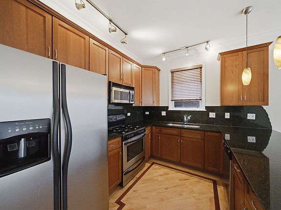 5th image of 2647 W Haddon Ave #2