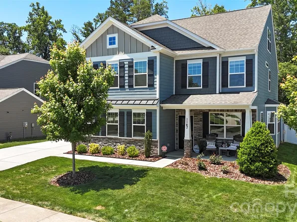 1147 Mantell Rd, Lancaster, SC 29720