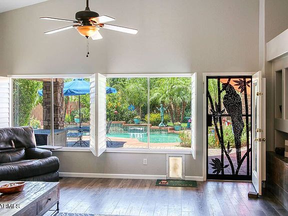 4th image of 8526 W Mohave St