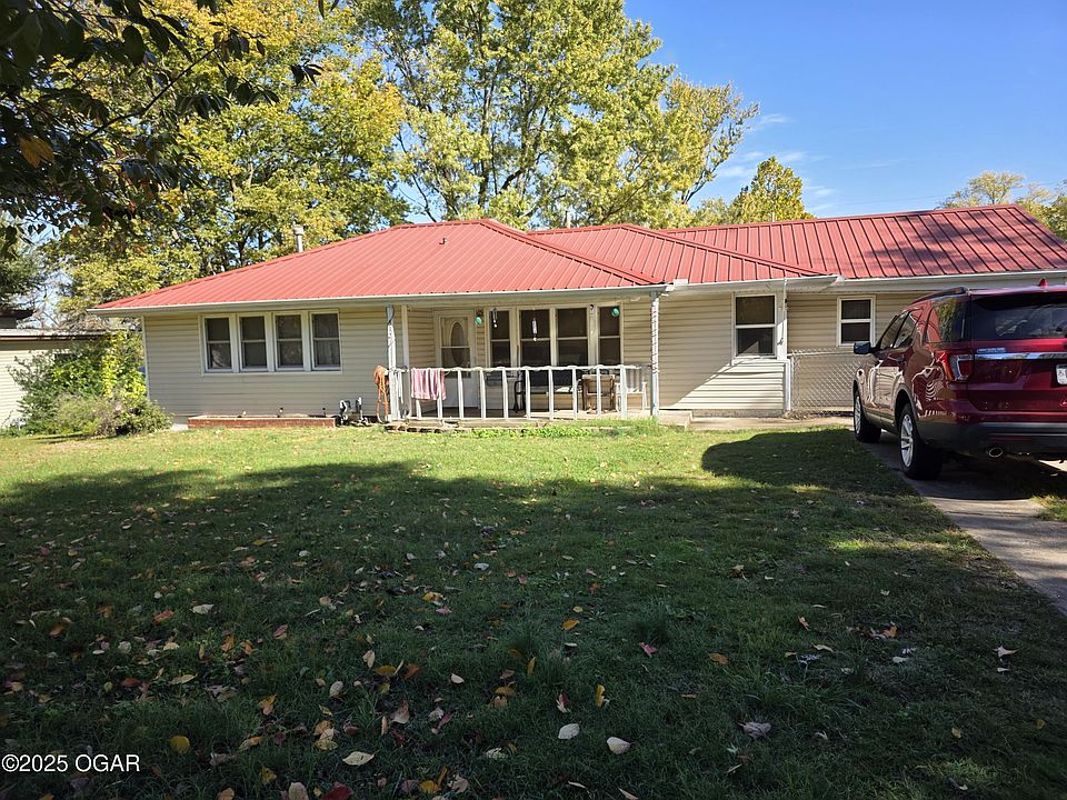 1st image of 312 S Oak Ave