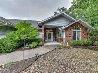 42 Sidlaw Hills Dr, Bella Vista, AR 72715