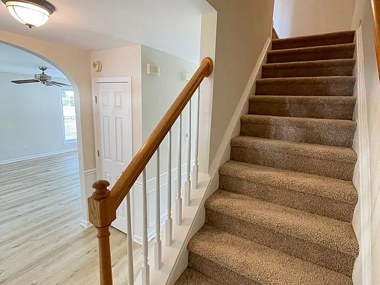 606 Ascott Way — Photo 18