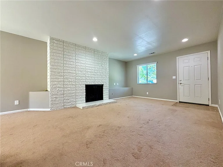 1365 Lafayette Rd #C — Photo 6