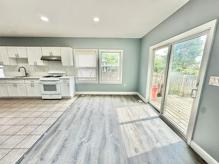119 Evergreen Ave — Photo 6