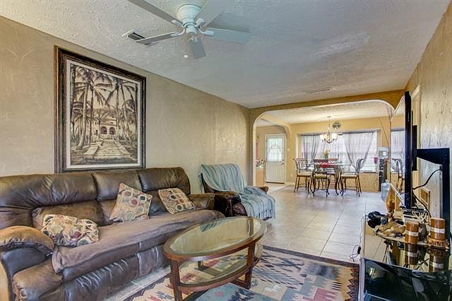 1st image of 500 Sandpiper Ln