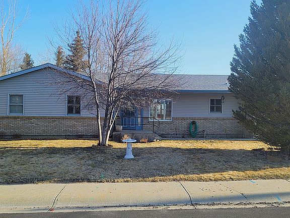3rd image of 396 Williams Way