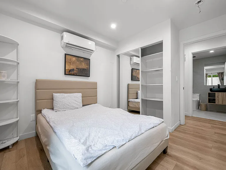 5024 Lindley Ave — Photo 12