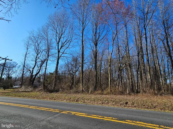 Corner Ct, Dover, DE 19901