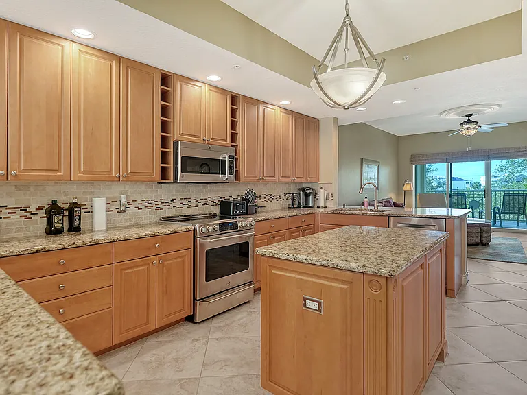 1308 Old Stickney Point Rd #W32 — Photo 11