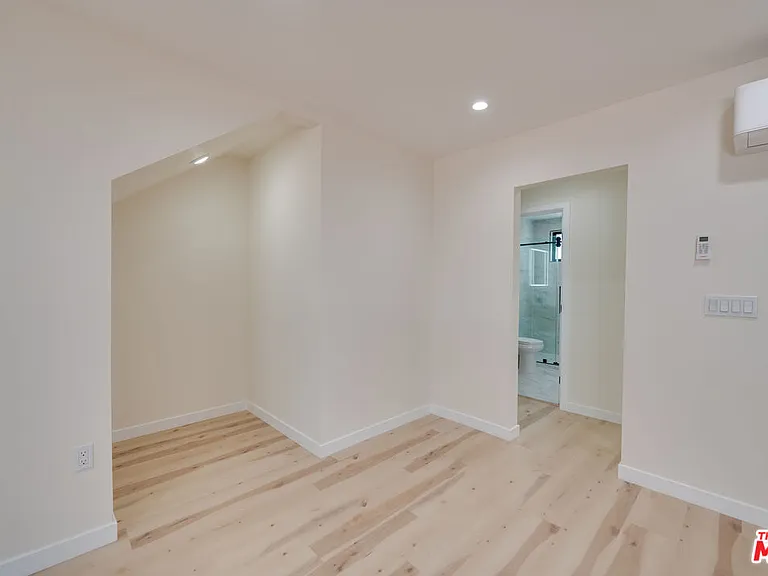 928 N San Vicente Blvd #109 — Photo 7