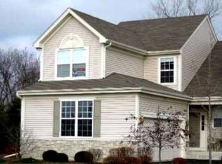 320 Berkshire Dr, Lake Villa, IL 60046