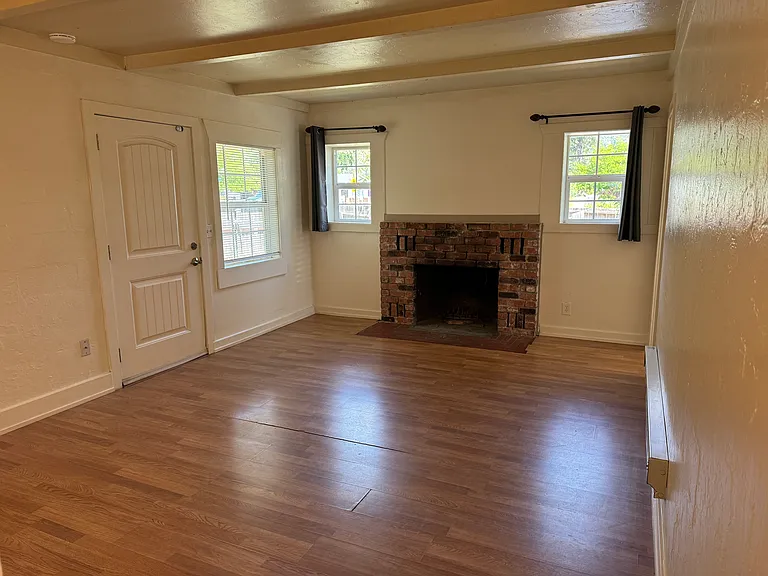 3487 E Highway 20 — Photo 7