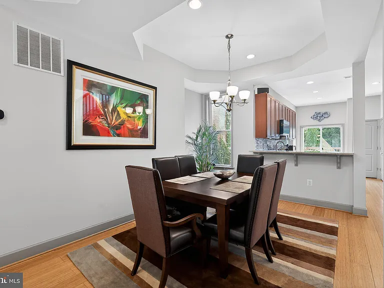 928 Ingraham St NW — Photo 11