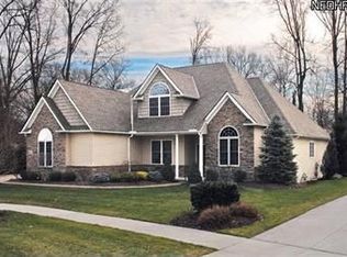 25610 Chesterfield Ct #1, Westlake, OH 44145