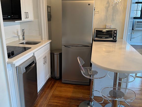 5th image of 5 Tudor City Pl APT 2112