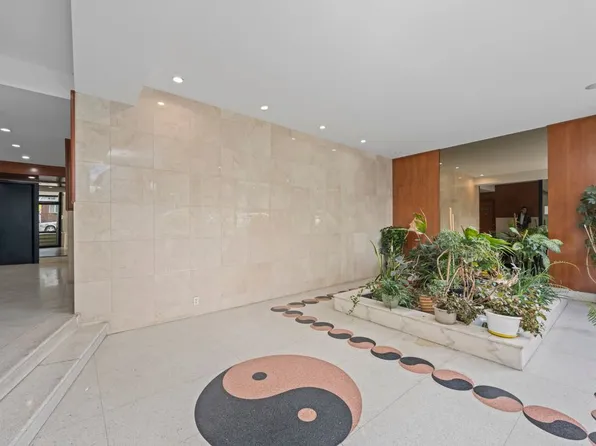 1577 East 17th Street image 6 of 24