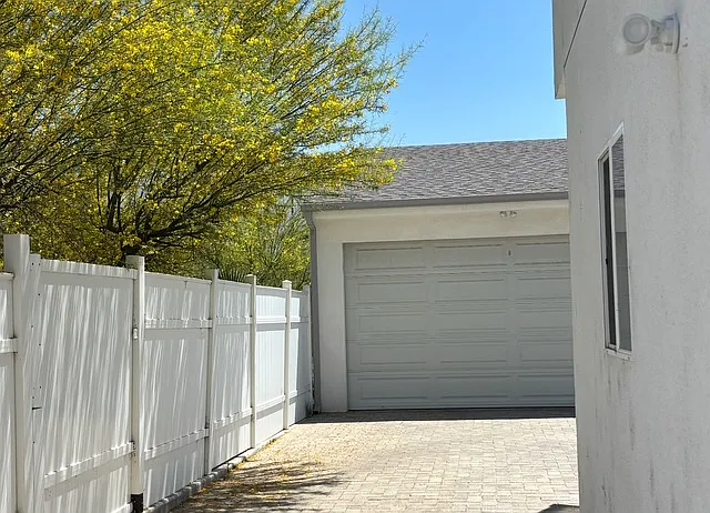 10432 Eldora Ave — Photo 5