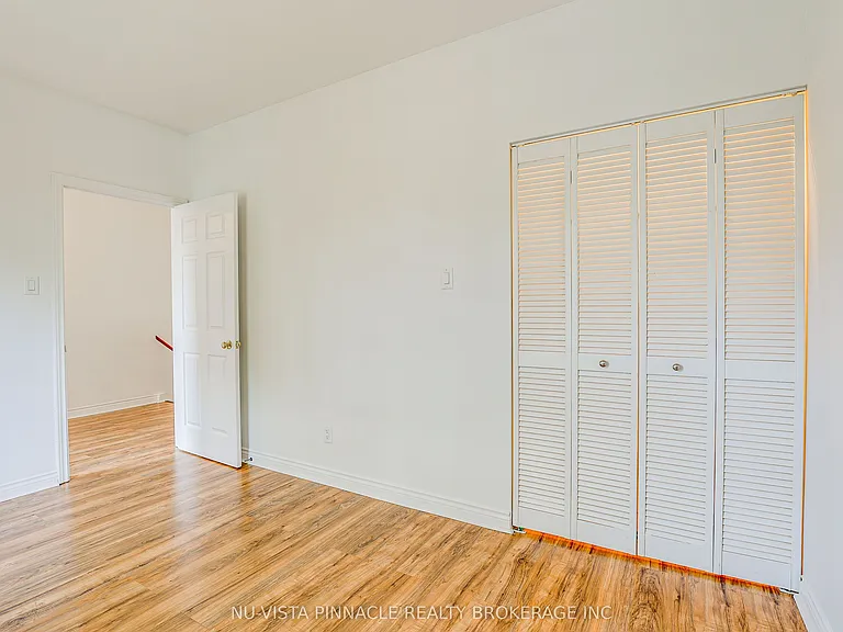 343 Princess Ave — Photo 19