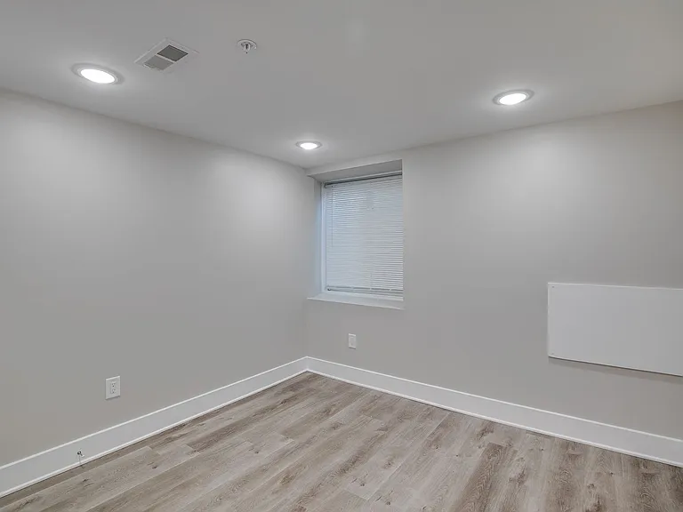 2019 N College Ave — Photo 39
