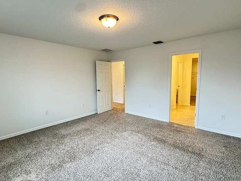 2401 White Tail St — Photo 41