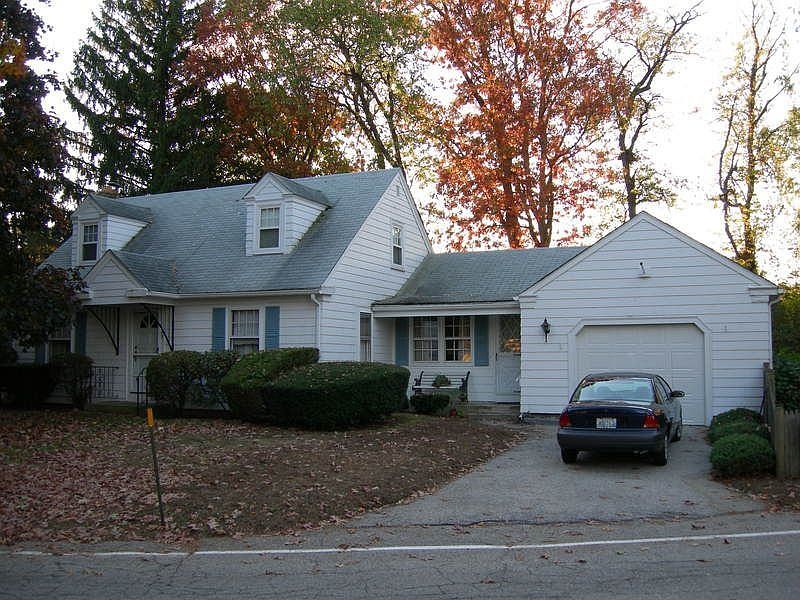 1st image of 95 Lockwood St