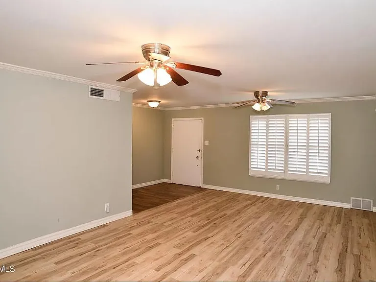 220 Stratus Rd — Photo 6