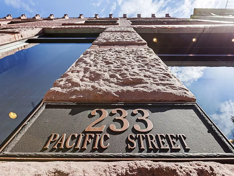 233 Pacific St #PHC — Photo 13