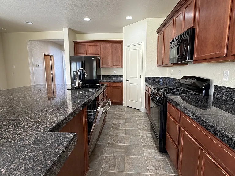 7179 Rutherford Dr — Photo 12