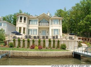 775 Grand View Dr, Sunrise Beach, MO 65079