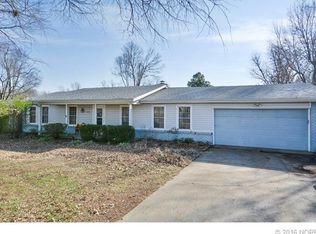 8124 E 117th St, Bixby, OK 74008