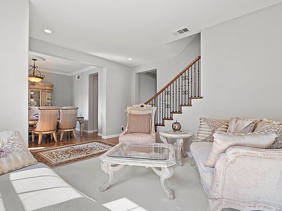 5th image of 27345 English Ivy Ln