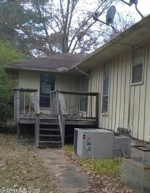 2nd image of 12724 Meyer Rd