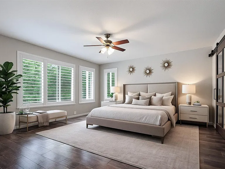 246 Litchfield Ln — Photo 3