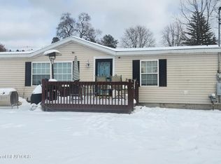 15601 Deloof St, East Lansing, MI 48823