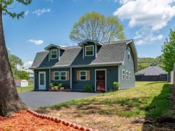 530 South St, Erwin, TN 37650