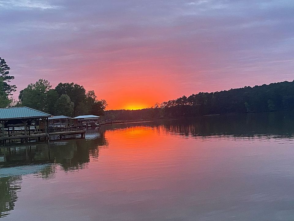 2nd image of 360 Brandywine Run
