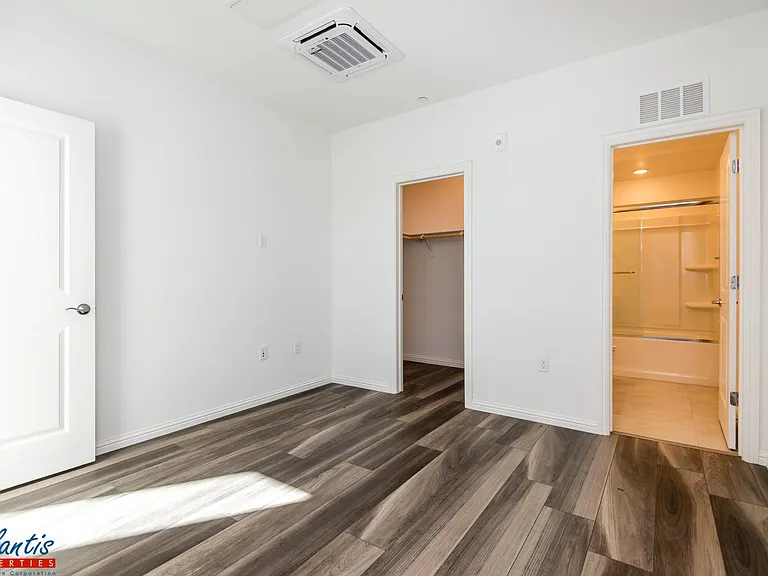 6818 Chroma Ct — Photo 13