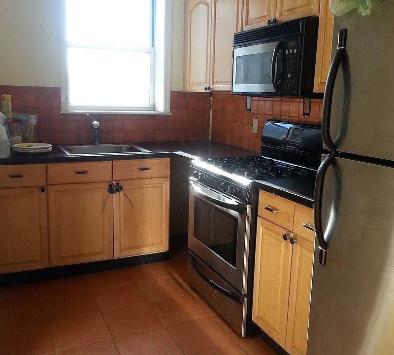 2nd image of 100 President St APT 3