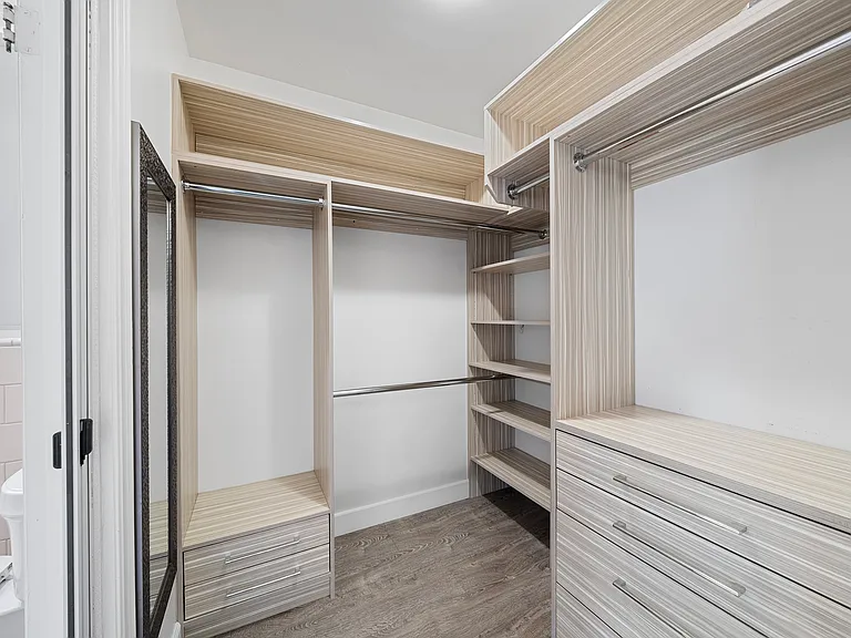 408 N Story Pl — Photo 25