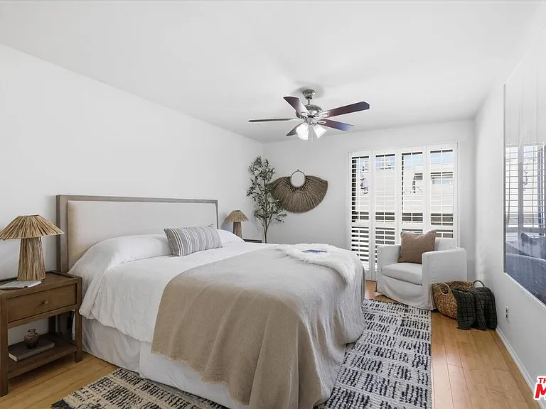 12321 Ocean Park Blvd #18 — Photo 12