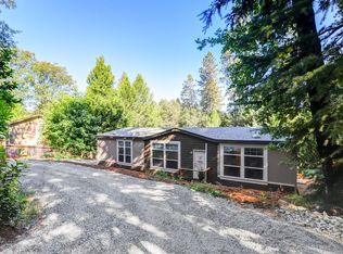 10066 Smith Rd, Grass Valley, CA 95949
