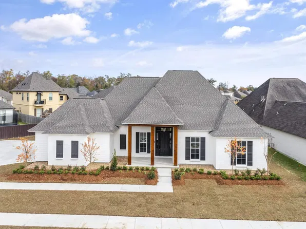 14104 Twin Lakes Dr, Prairieville, LA 70769