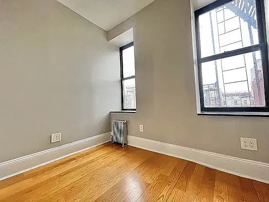 Rented by EXR | media 6