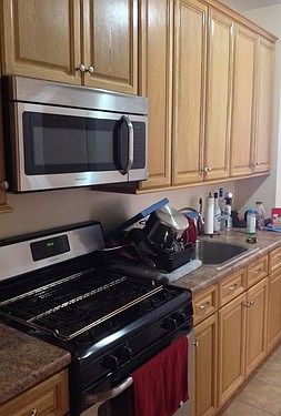 1st image of 2763 Crescent St APT 3F