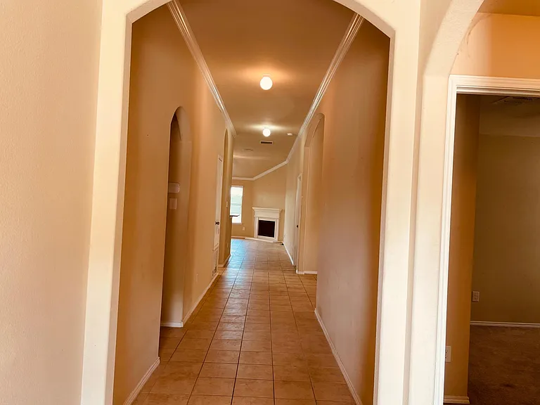 1112 Nocona Dr — Photo 10