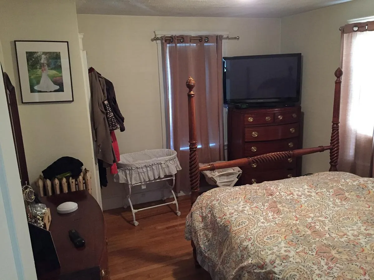 4 bed, 2500 sqft, $3,600 — Photo 3