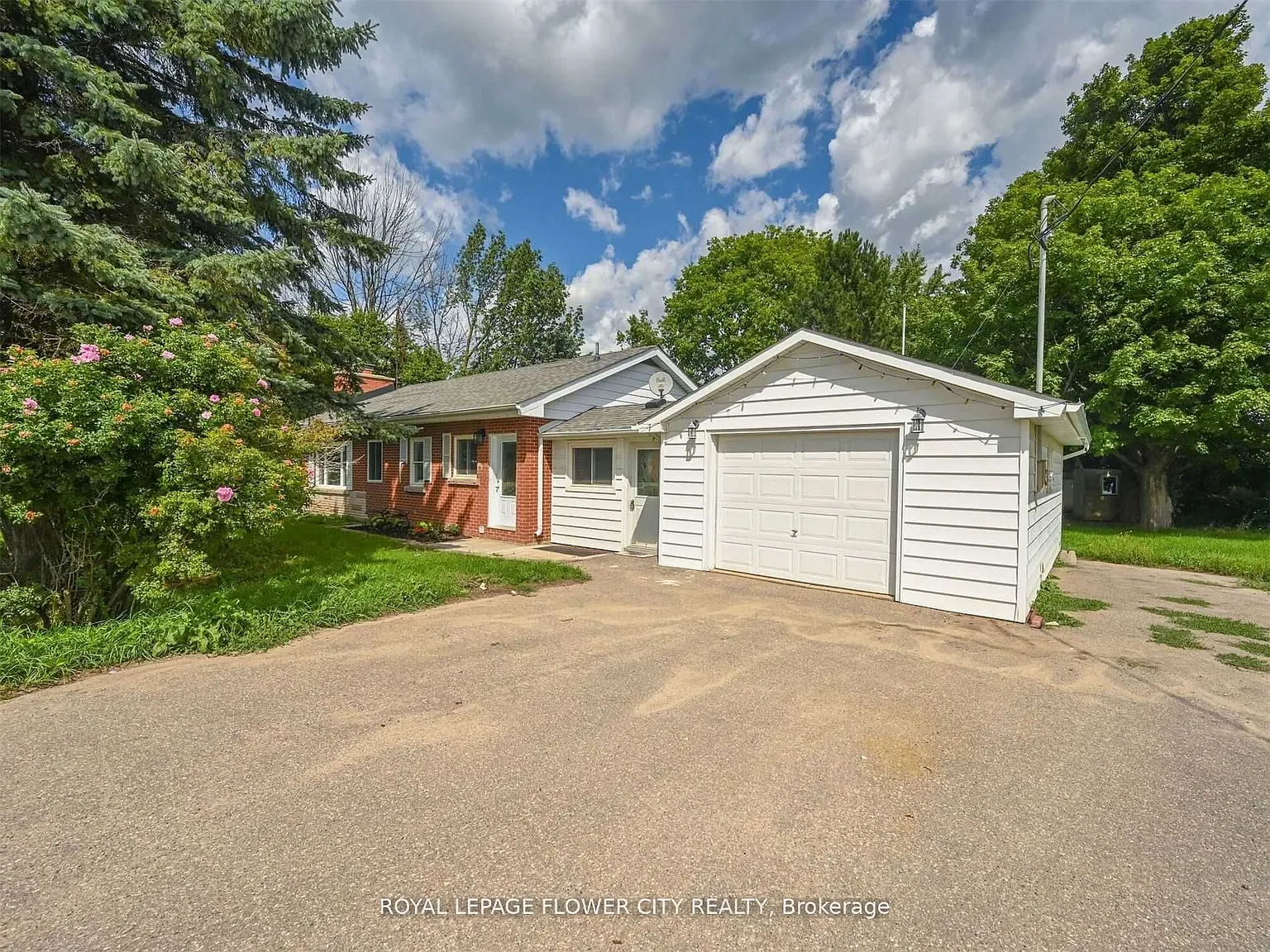 4 bed, $3,100 — Photo 2