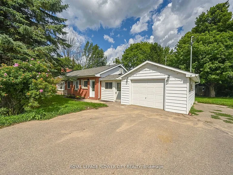 5263 Trafalgar Rd — Photo 2