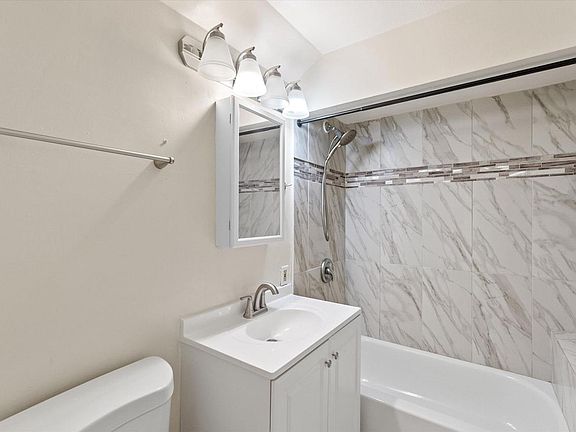 5th image of 4872 N 40th STREET